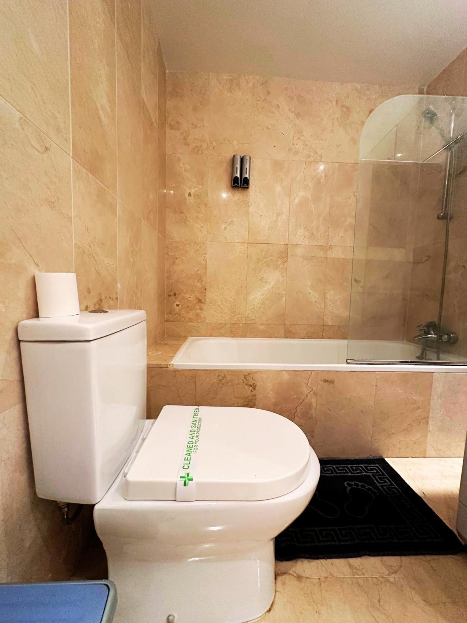 Appartement Aloha Pueblo, Garden , Rooftop View 3-storey Townhouse *