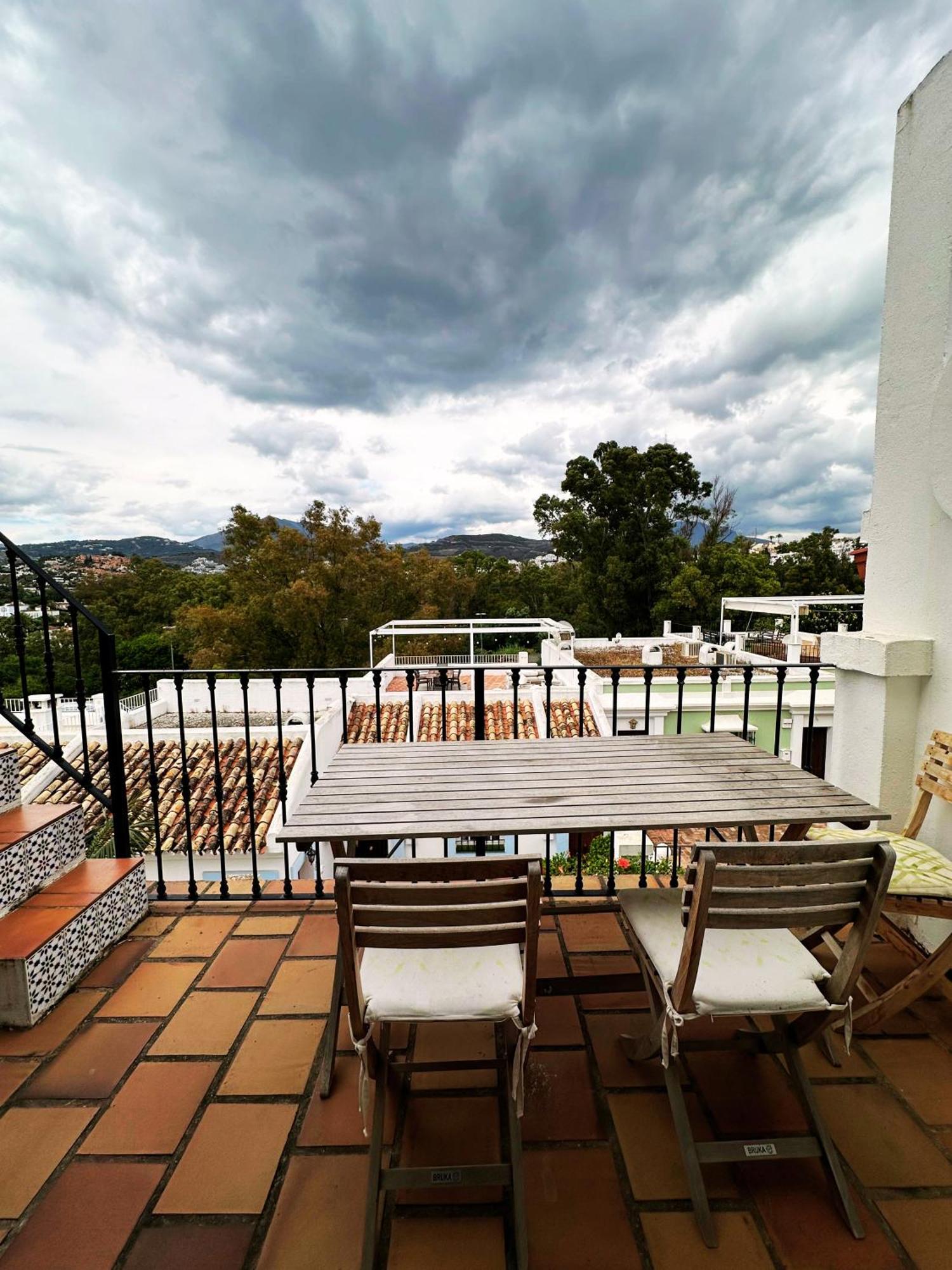 Apartment Aloha Pueblo, Garden , Rooftop View 3-storey Townhouse *